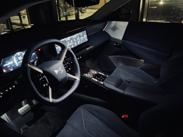 ヤツがやってくる（再）