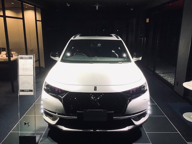 DS 7 CROSSBACK　ブランナクレ（パールホワイト）