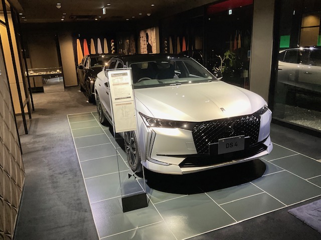 ETOILEを見比べてみましょう。