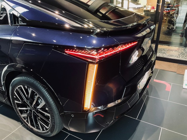 DS N°8 無事に到着　ご来場お待ちしております。